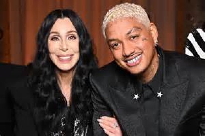 Amber Rose ‘Loves’ New Boyfriend AE & Fans Think It’s Too Soon – Hollywood Life