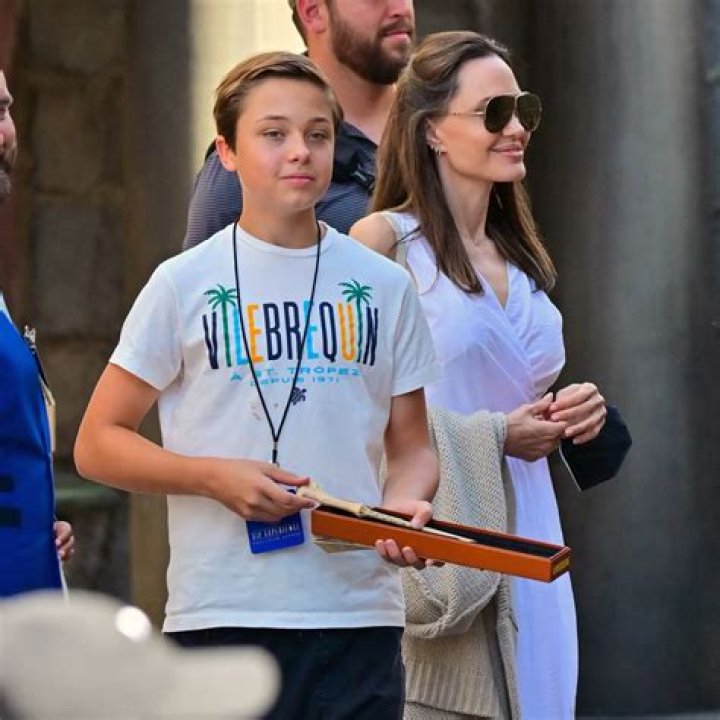 Brad Pitt Worried Angelina Jolie’s Spoiling Their Kids With Endless Shopping Trips