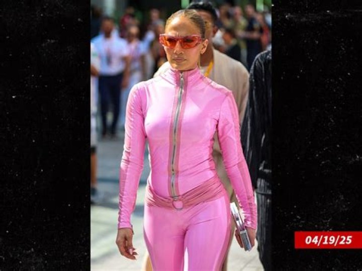 Britney Spears Dances In Hot Pink Catsuit In New Video — Watch – Hollywood Life