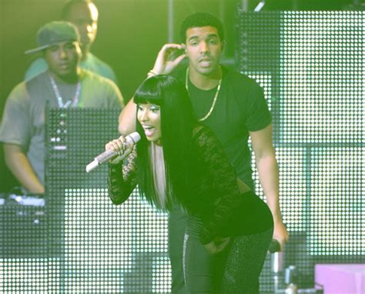 Drake & Nicki Minaj’s “That’s How You Feel” On “Scorpion”– Listen – Hollywood Life