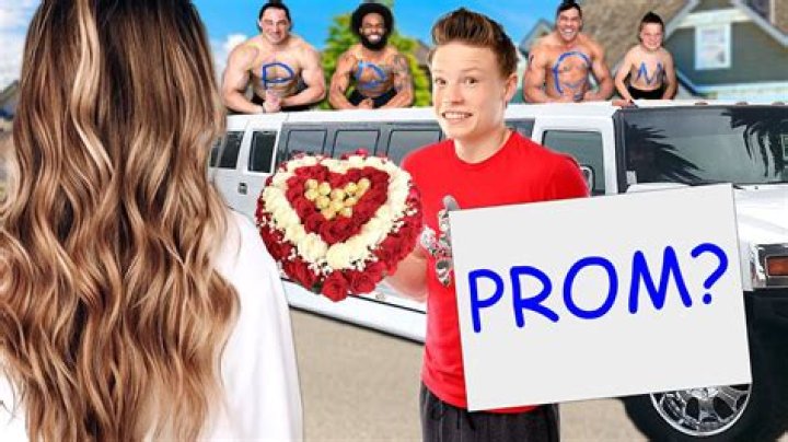 How To Ask A Guy To Prom In 2017 & Break The Stigma – Hollywood Life