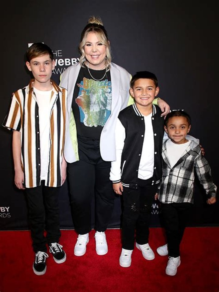 Kailyn Lowry Celebrates Sons With Rare Photo – Hollywood Life