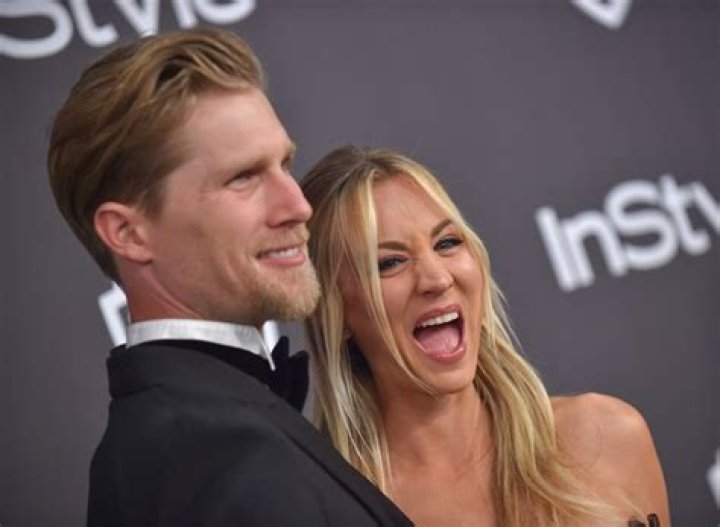 Kaley Cuoco & Karl Cook: Pics Of The Former Couple
