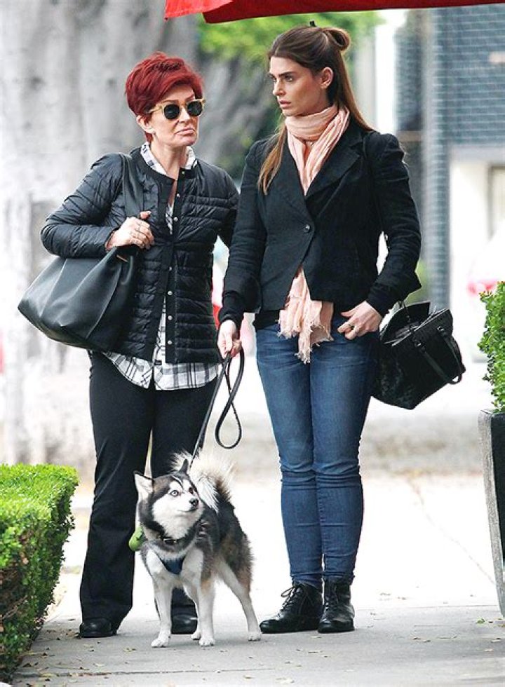 Sharon Osbourne & Daughter Aimee On Shopping Outing: Photo – Hollywood Life